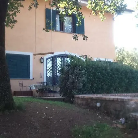 לינה וארוחת בוקר Le Querce